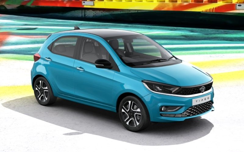 Light Blue with Black Roof (Ocean Blue DT)